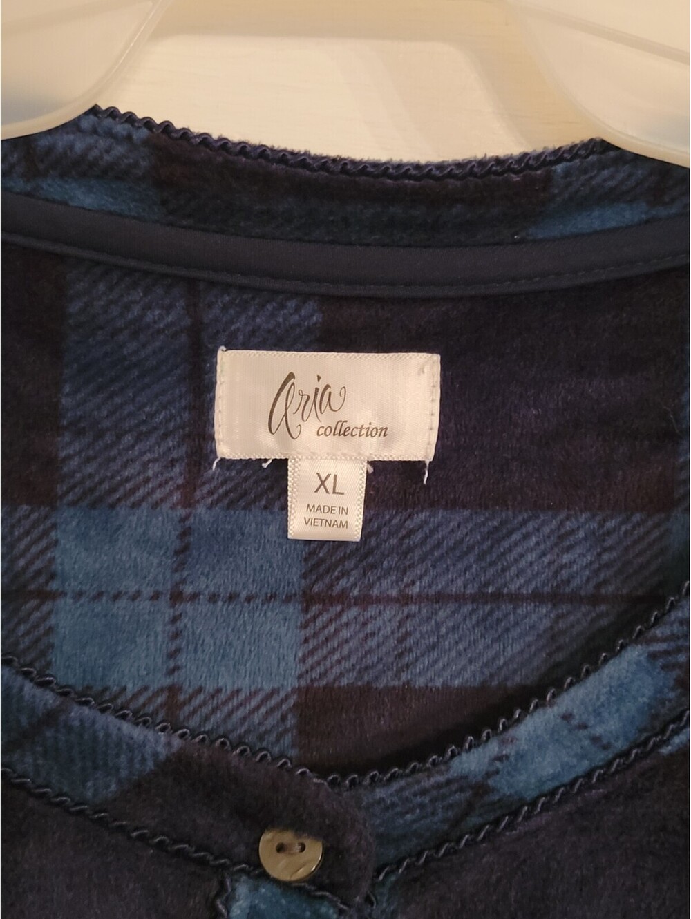 Aria Collections XL   Nightgown Size Med Velour Green/Blue Plaid Lounge Wear - Picture 7 of 9